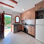La Casita De Toni En Rotas Con Piscina Y Jardin Privado Holiday home *