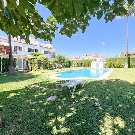 Ferienhaus La Casita De Toni En Rotas Con Jardin Y Piscina