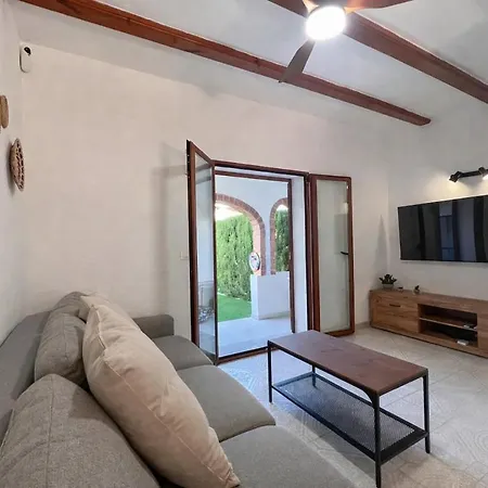 Σπίτι διακοπών La Casita De Toni En Rotas Con Jardin Y Piscina *